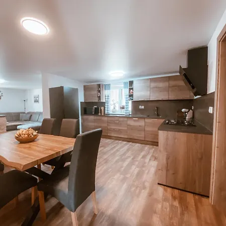 Dovolenkovy Dom Jazierko Dovolenkový dom Prievaly